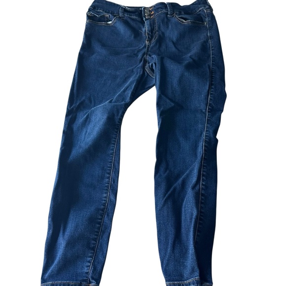 torrid Denim - Torrid Super Soft Jegging High Rise Size 14 Short
